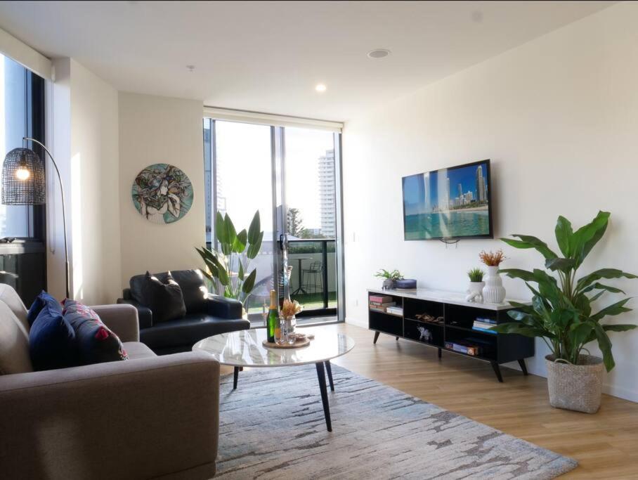 Modern 1 Brm Apartment With Pool Close To Beach Gold Coast Dış mekan fotoğraf